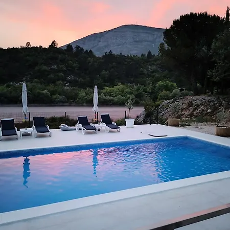 Krivokapic Hébergement de vacances *